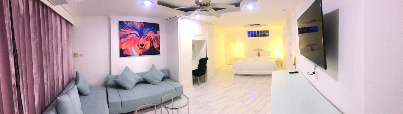 Le Cafe Royale Hotel Pattaya ภายนอก รูปภาพ